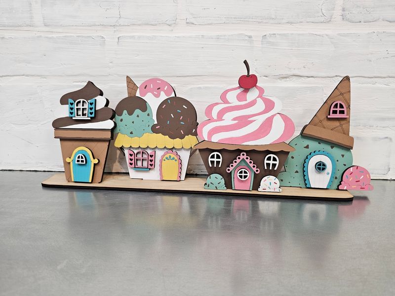 ICE CREAM HOUSES