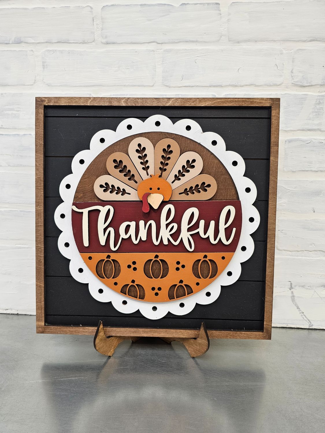 SHIPLAP CHANGEABLE LACE SIGN WITH "CHOSEN SET"