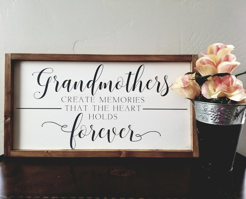 GRANDMOTHERS CREATE MEMORIES (10 X 20")-L