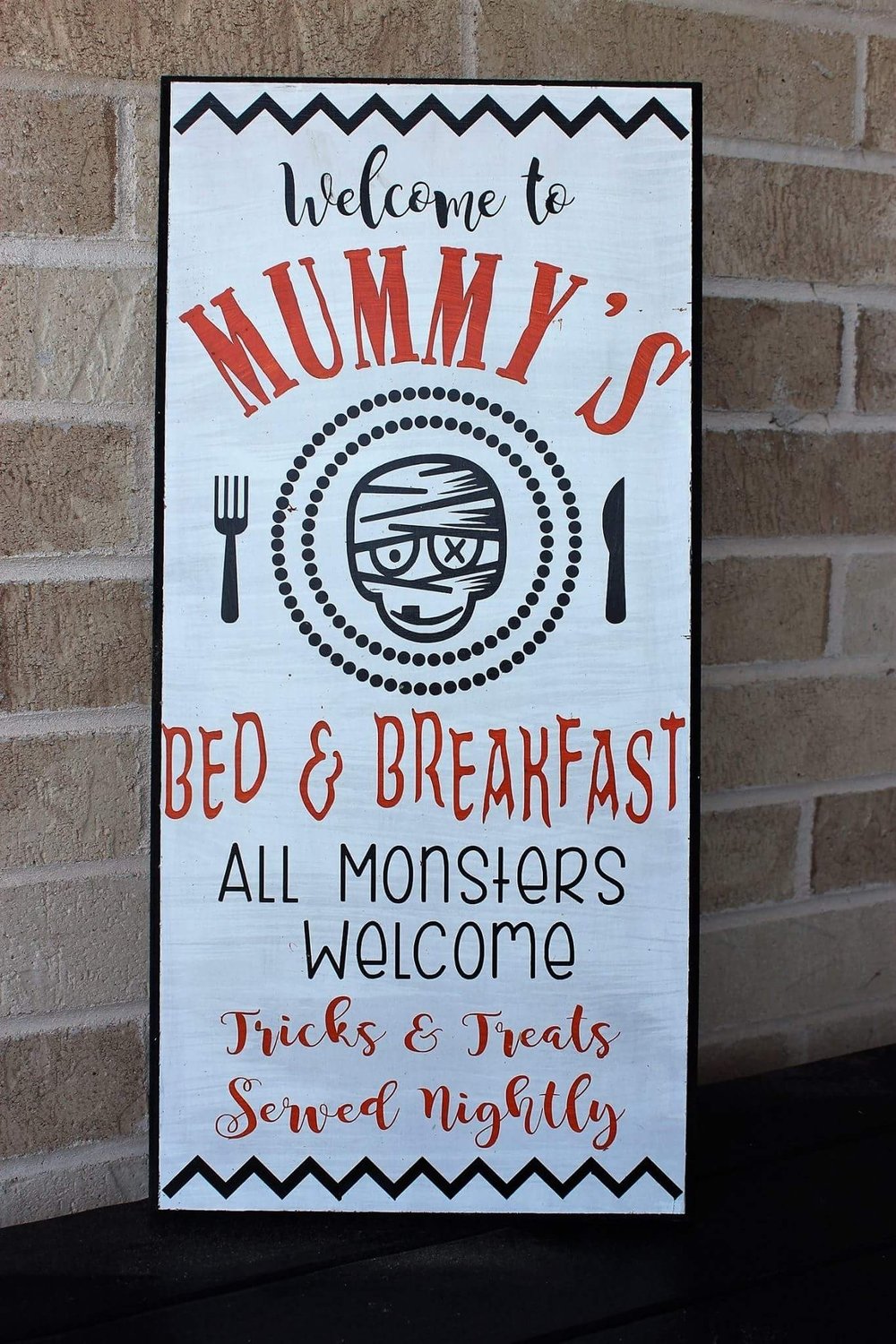 MUMMY&#39;S BED &amp; BREAKFAST (10 x 22&quot;)-P*