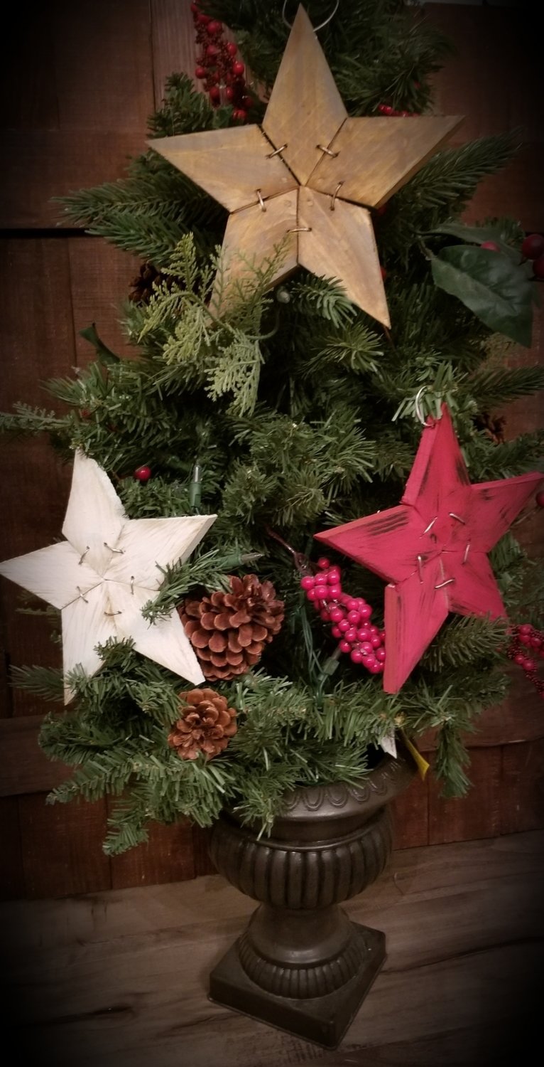 SMALL PATCHWORK STAR ORNAMENTS SET (3 @ 6&quot;)-**
