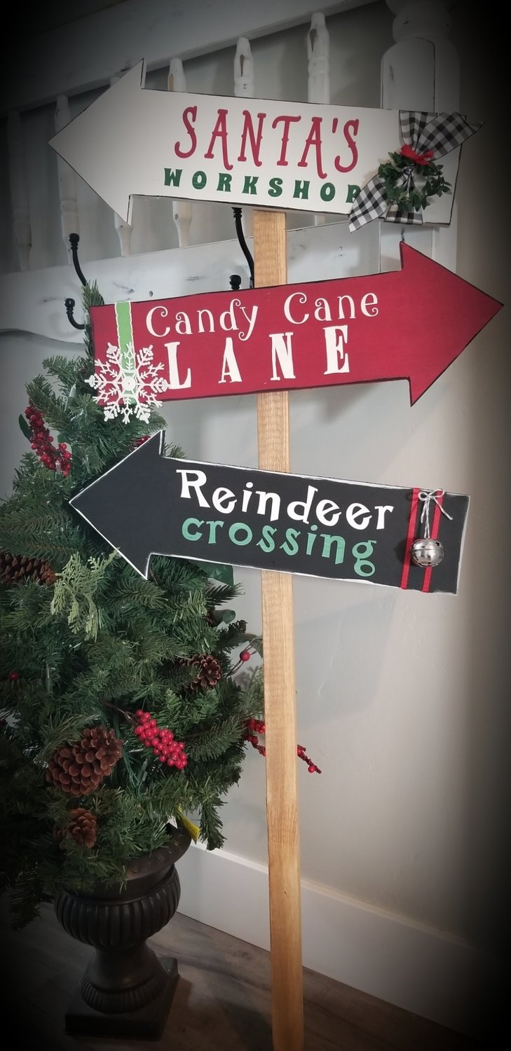 CHRISTMAS ARROWS POST**