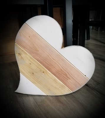 VALENTINE PALLET HEART (14")-*