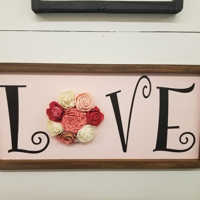 LOVE WITH 8 FLOWERS SIGN (10 x 20")-L