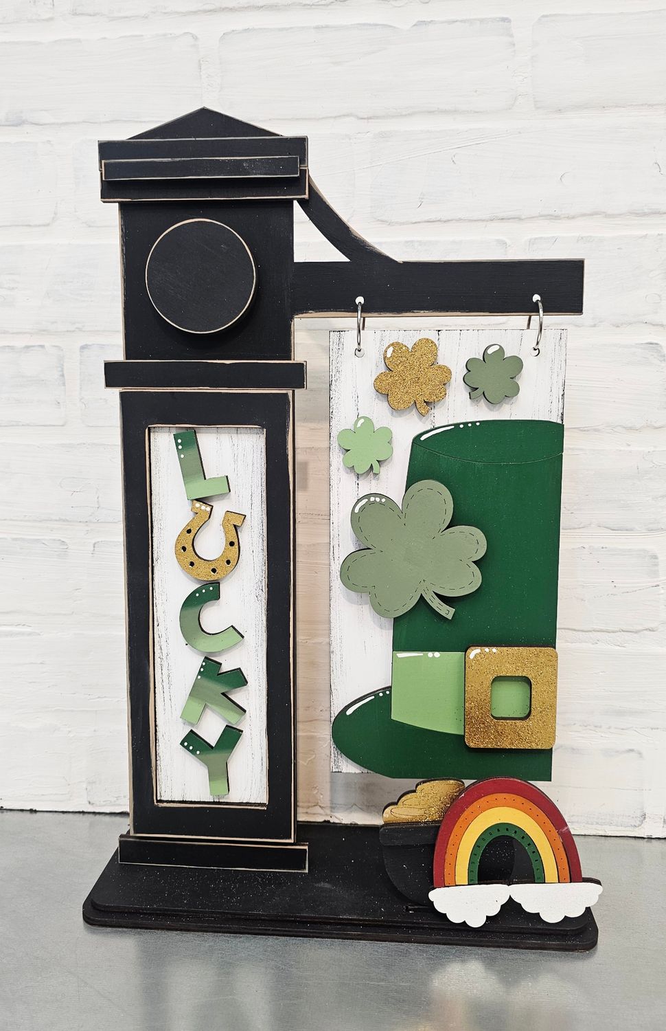 STANDING CHANGEABLE POST WITH ANY SET