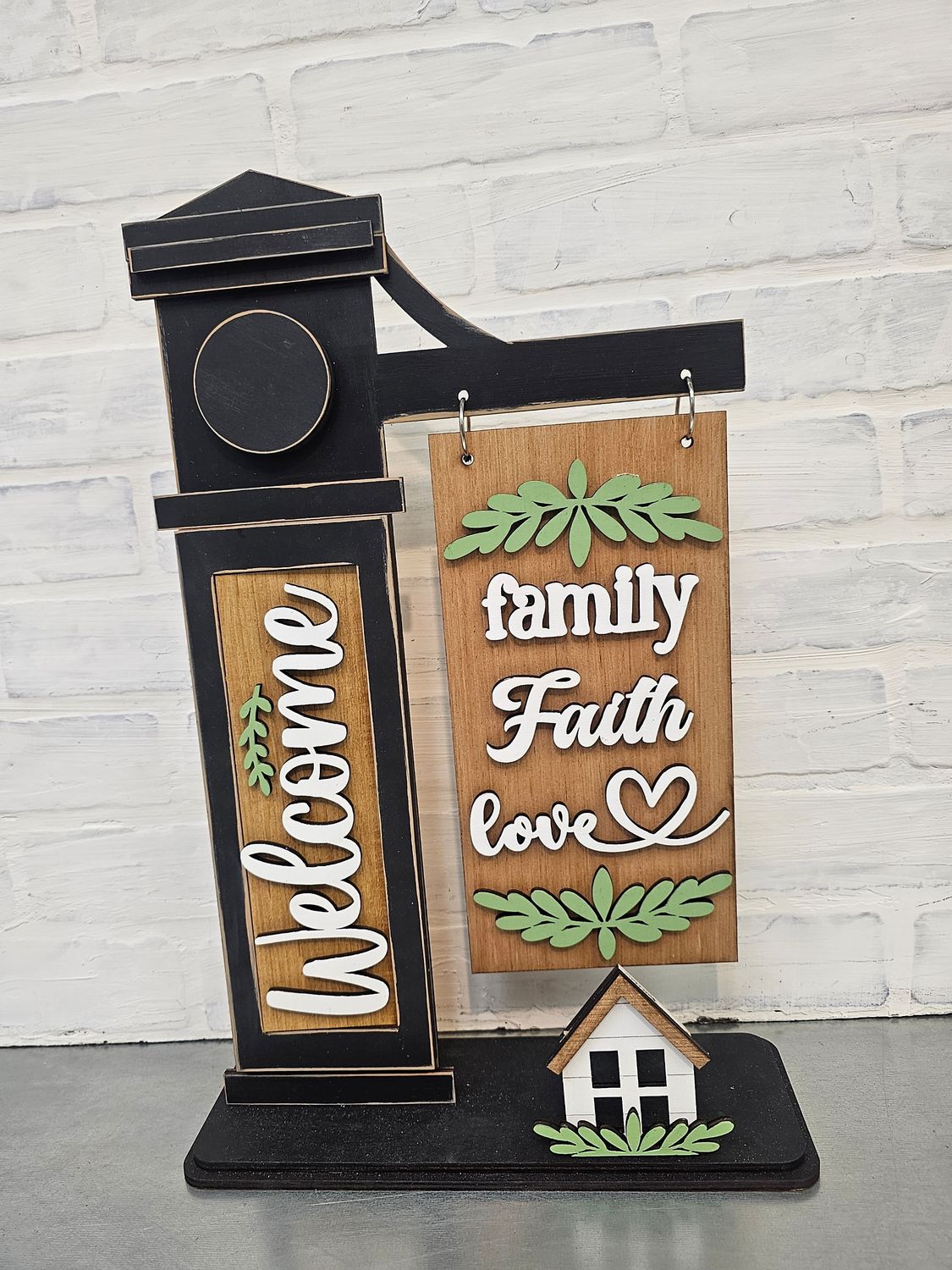 STANDING CHANGEABLE POST WITH ANY SET
