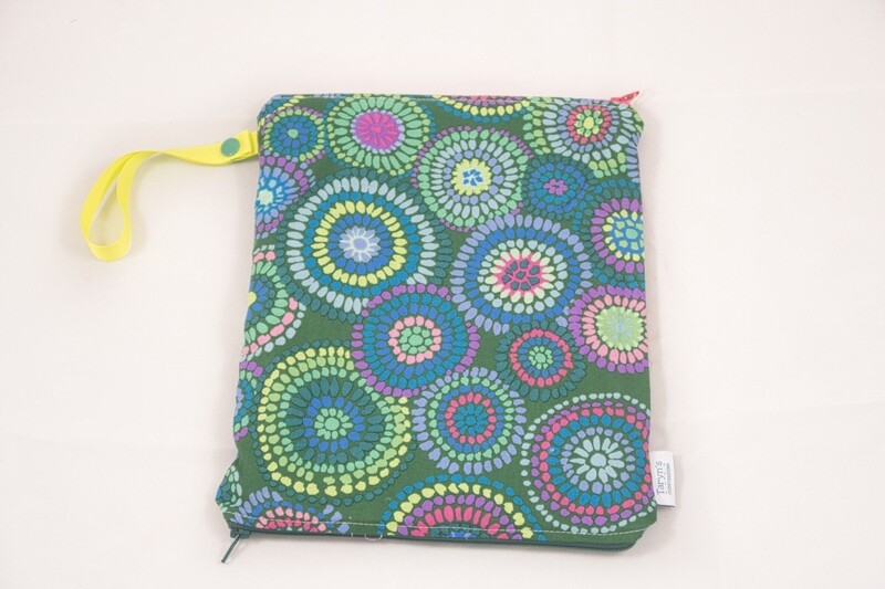 Double-sided 9&quot;x11” Wet/dry Bag -Green Mandala