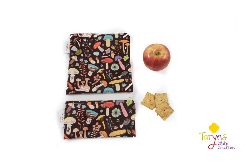 Reusable Snack and Sandwich Bag Set -Mushrooms