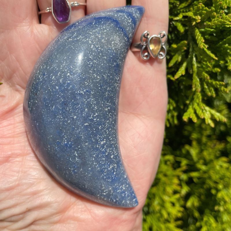 Dumortierite Crescent