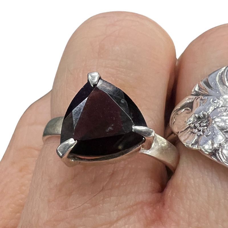 Garnet Ring Sz 6