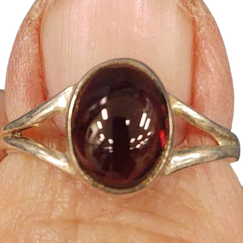 Garnet Oval Ring Sz 6