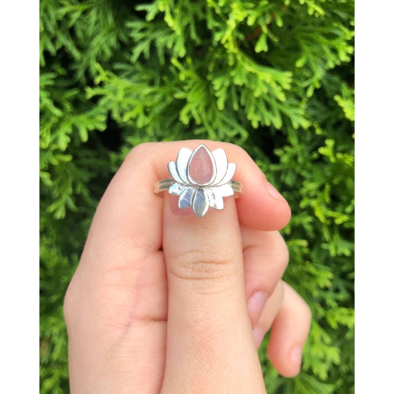 Rose Quartz Lotus Ring Size 6