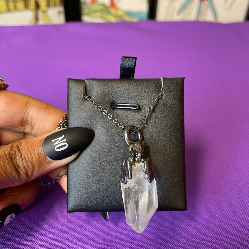 Quartz SceTer Wand Necklace