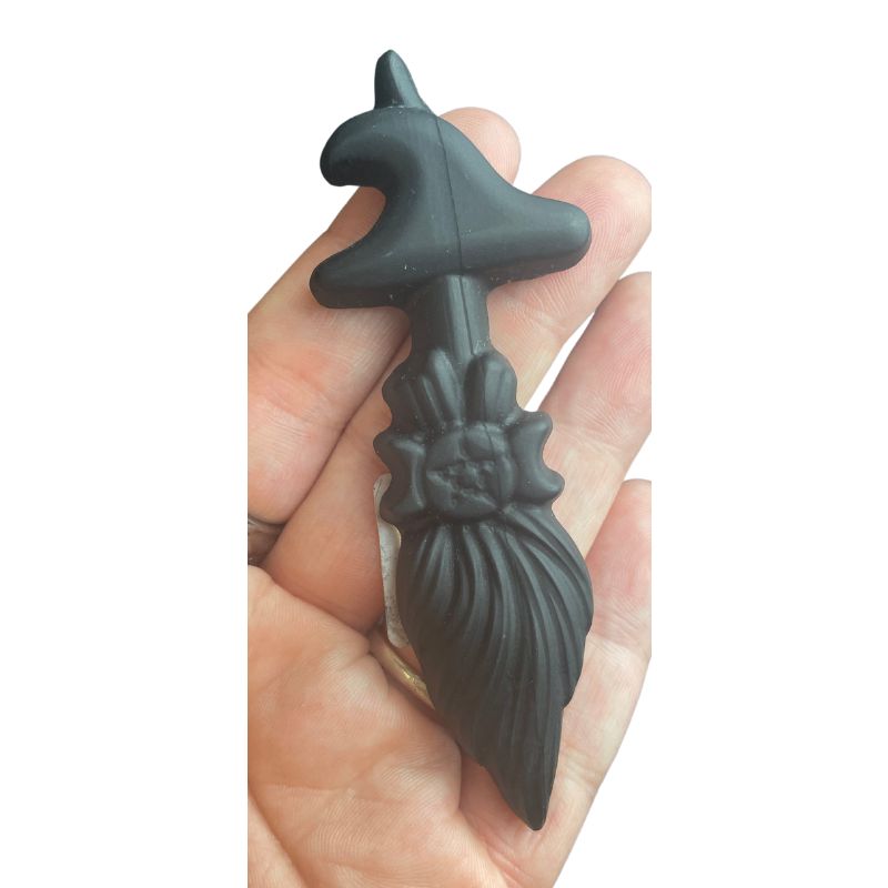 Obsidian Broom