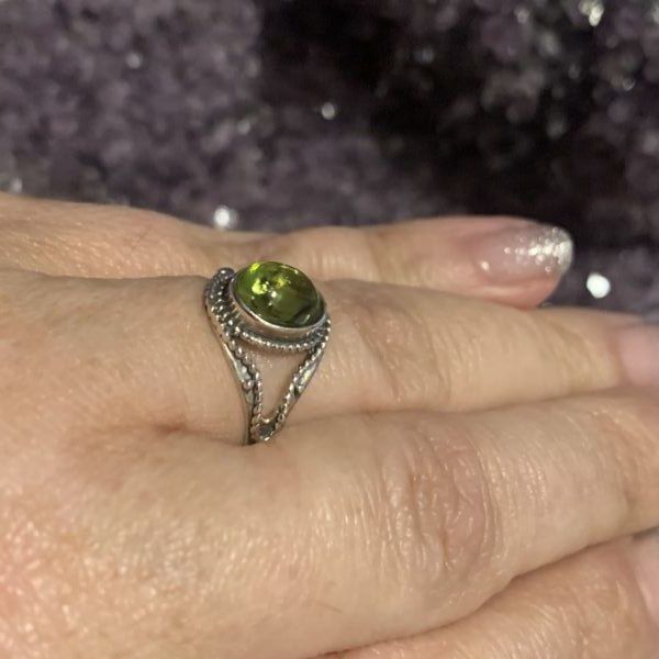 Peridot Sterling Ring Sz8