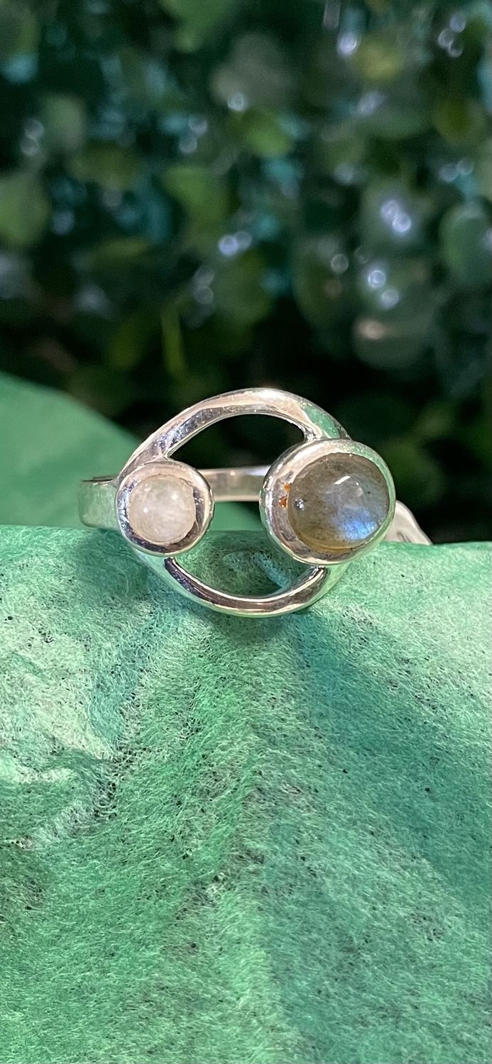 Labradorite Moonstone Sz 8 Sterling Ring