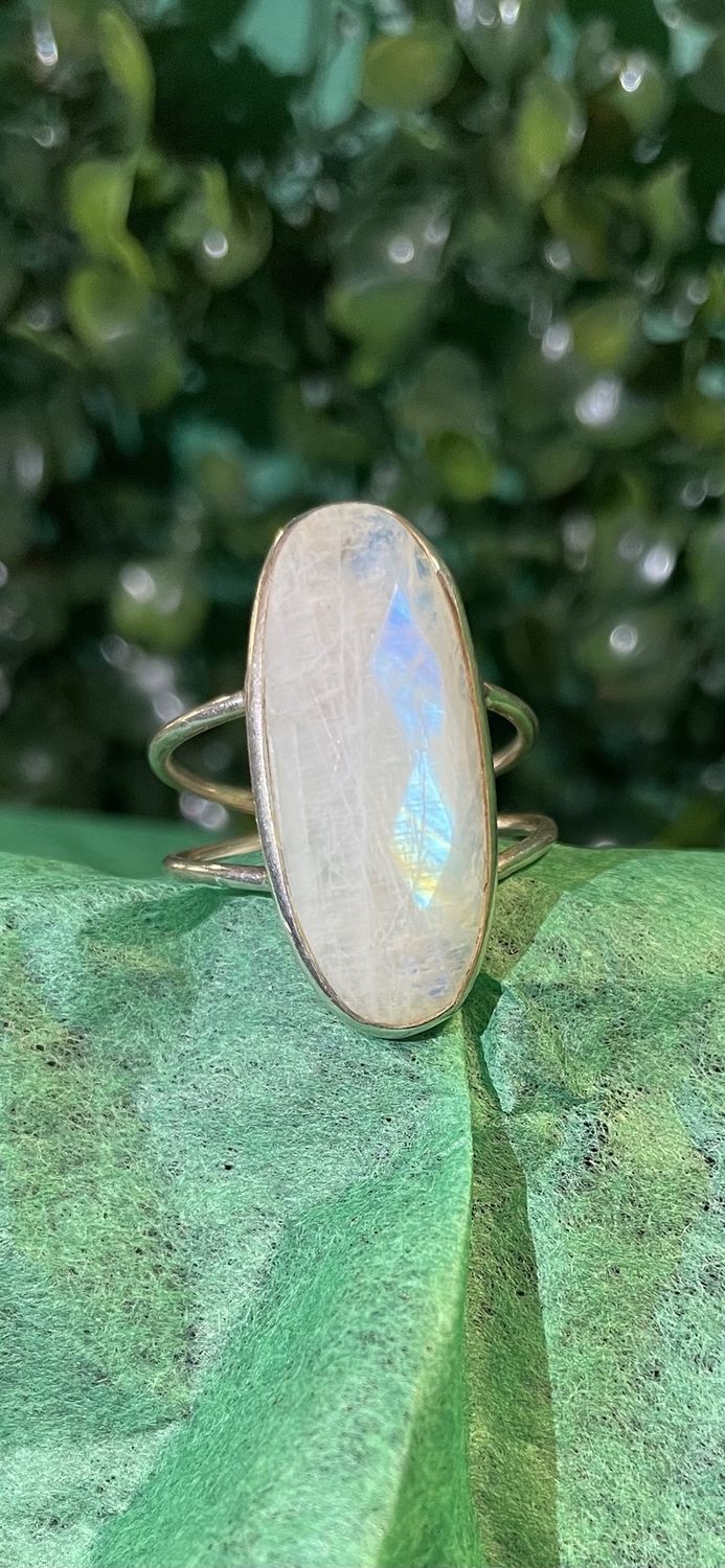 Moonstone Large Oval Ring Sz 8