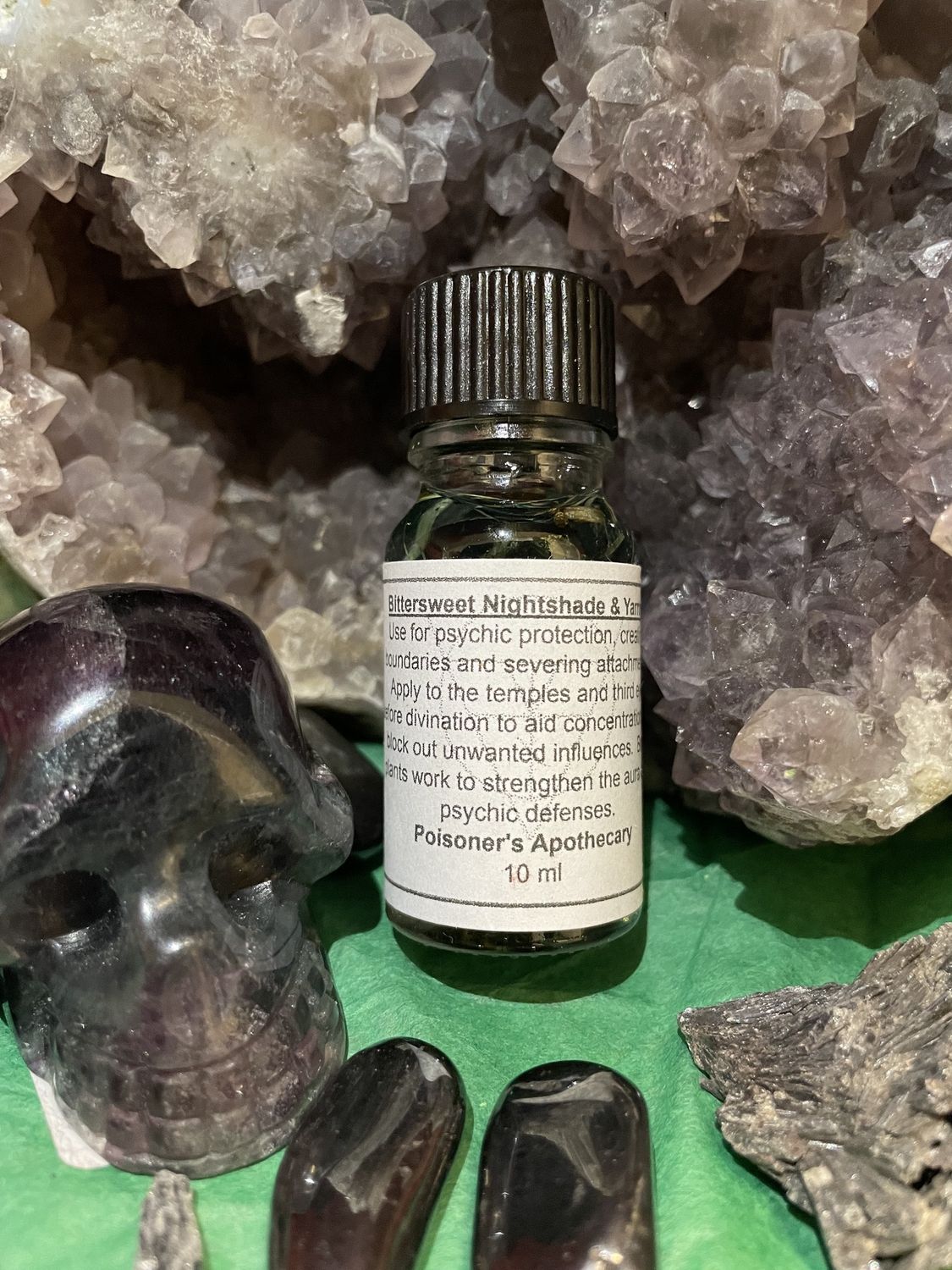Bittersweet Nightshade &amp; Yarrow Oil