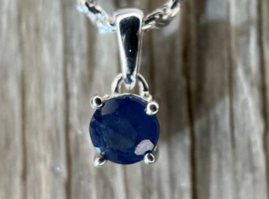 Natural Blue Sapphire Sterling Silver Circle Pendant