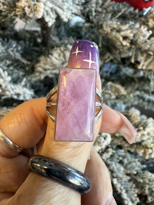 Kunzite Rectangle Ring Sz 11