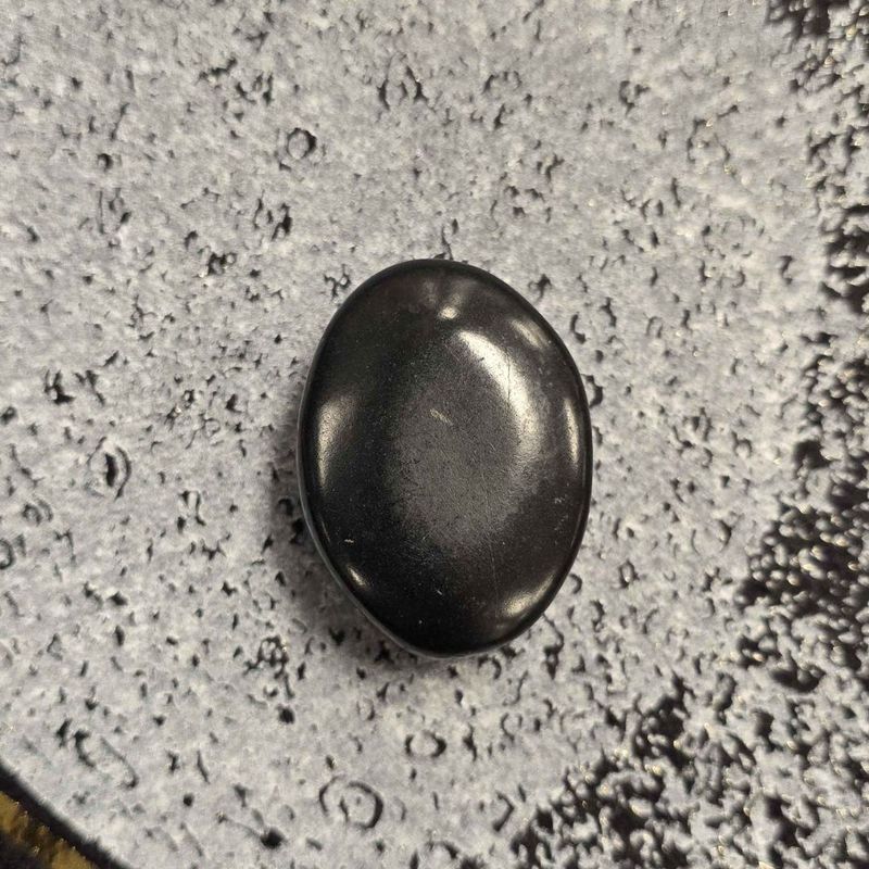 Shungite Palmstone