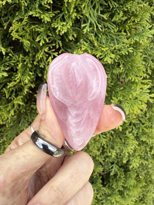 Rose Quartz Yoni