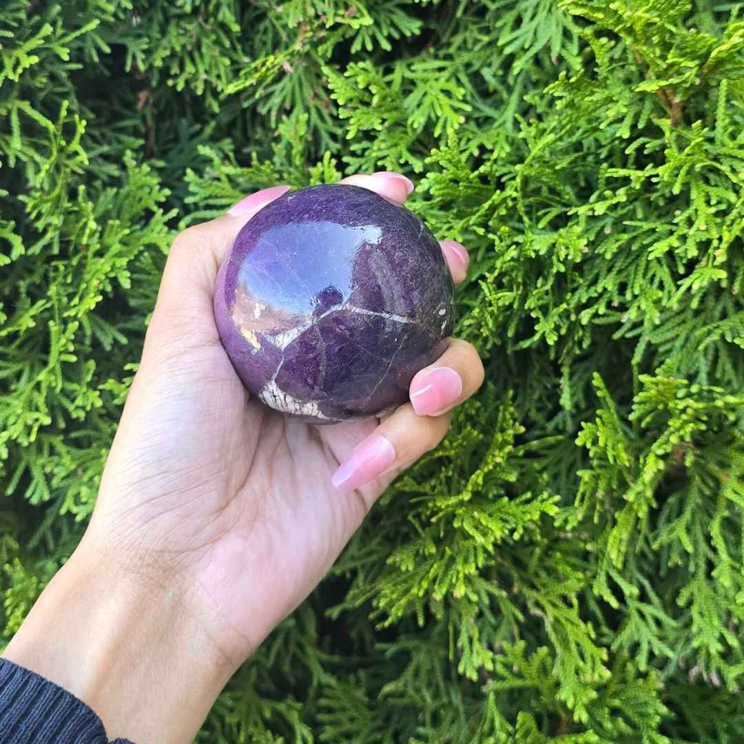 Purpurite Sphere 64mm