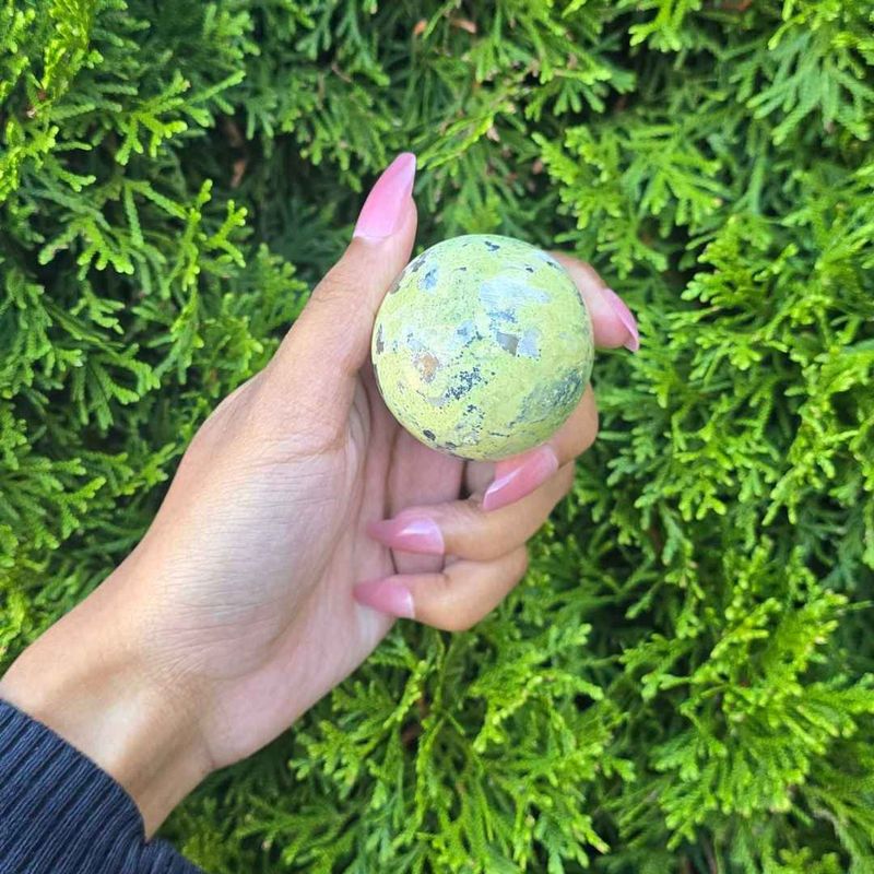 Peruvian Serpentine Sphere 45mm