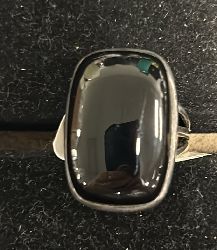 Onyx Rectangular Ring Sz 10