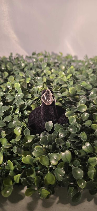 Orire Quartz Teardrop Ring Sz 4