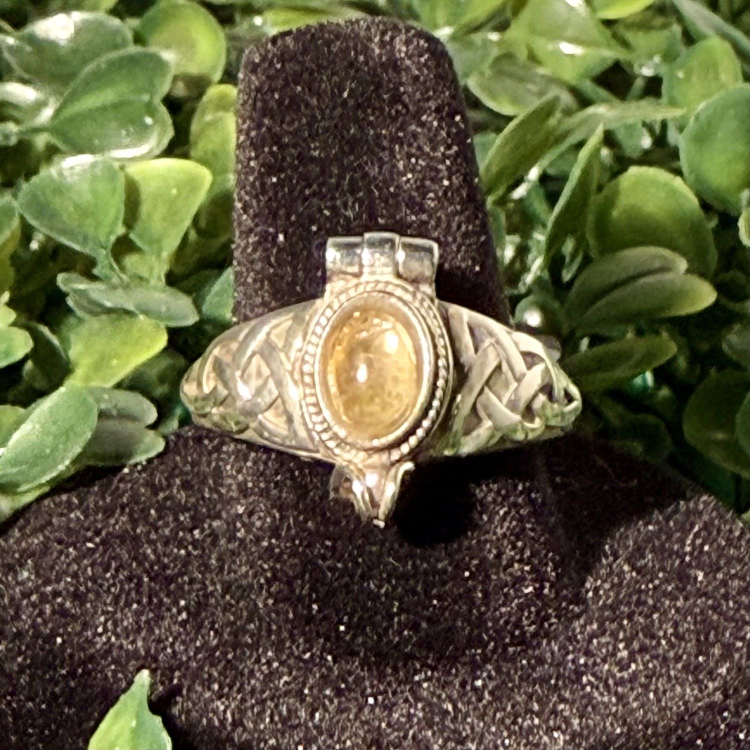 Citrine Poison Ring Sz 6