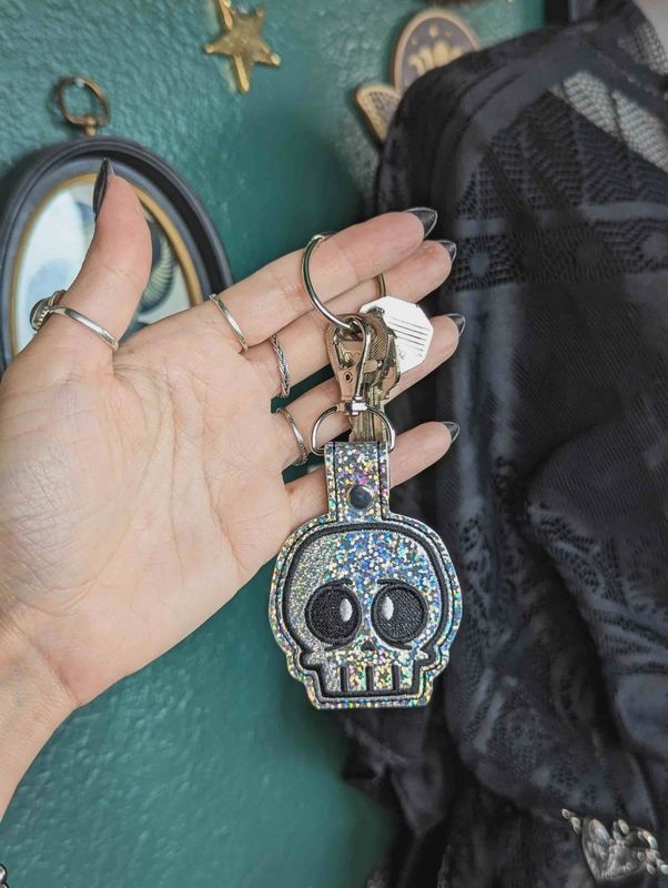 Silver Glitter Skull Keychain