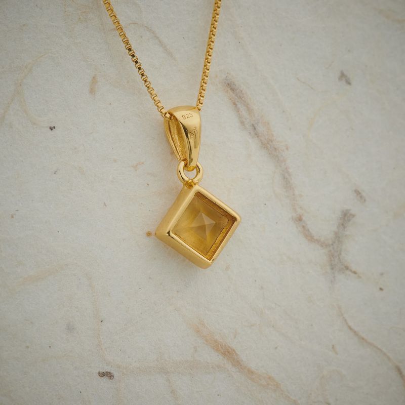 Citrine Everyday Gold Pendant