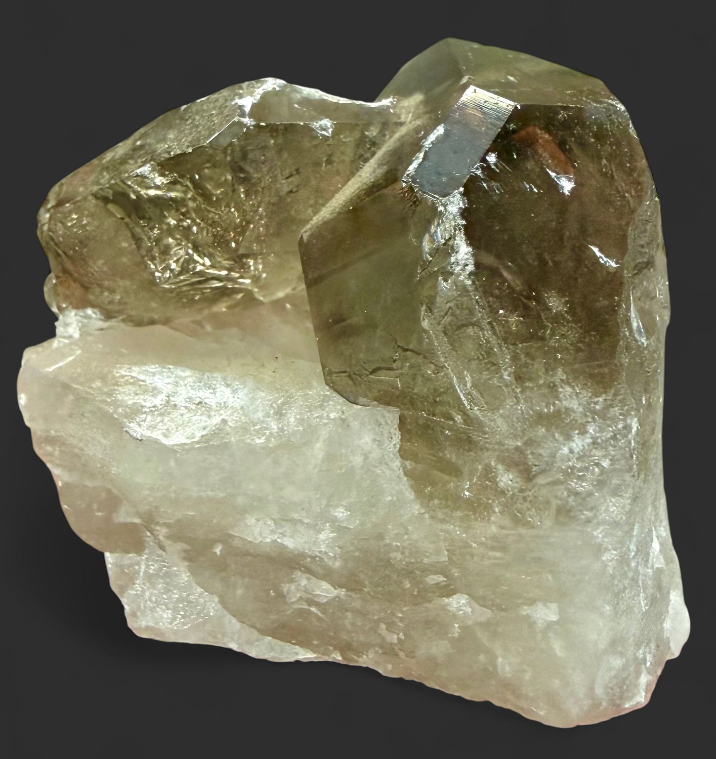 Smoky Quartz Bridge Formation