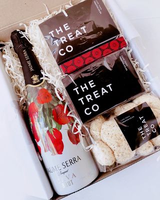 Champagne And Treat Box