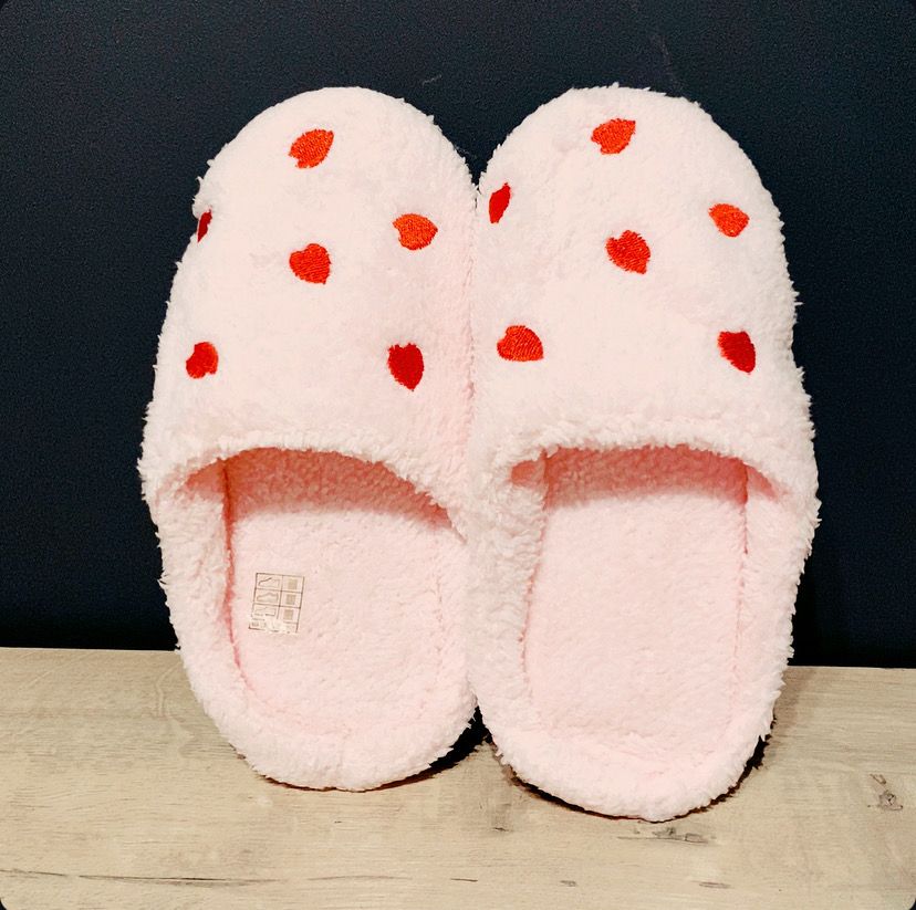 Slippers - Pale Pink With Hearts