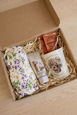Blossom & Brew Gift Box