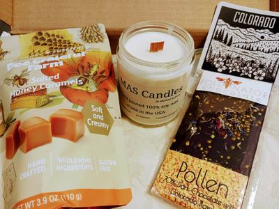 Handmade Colorado Candle Deluxe Gift Box Handmade Colorado Candle Deluxe Gift Box