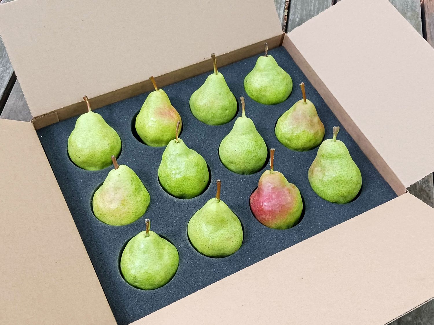 Premium Colorado Pears 12 count Premium Colorado Pears 12 count