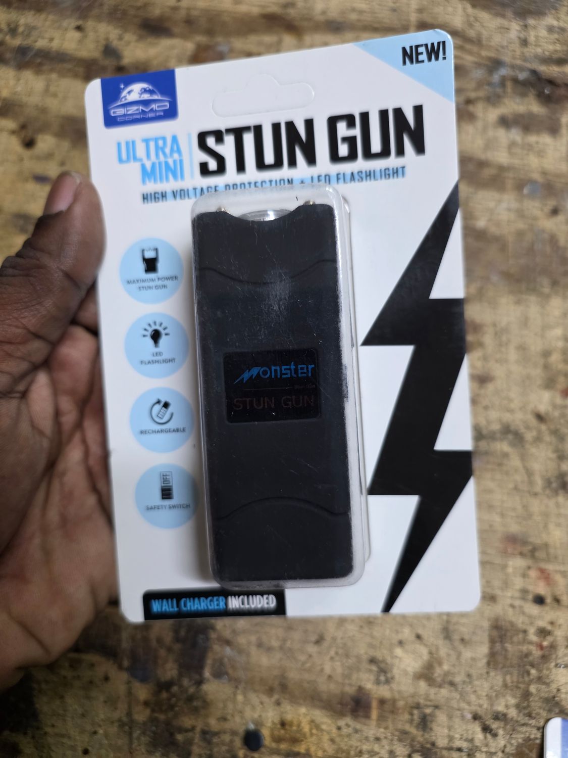 Mini Taser, Color: Black