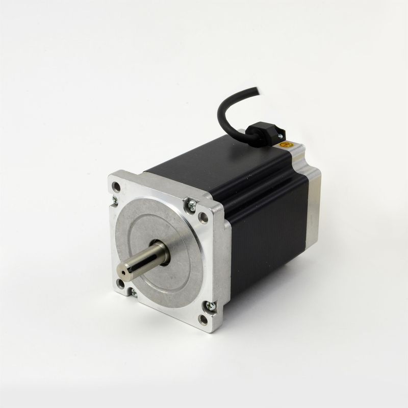 NEMA 34 stepper motor with 1000.0 Ncm holding torque