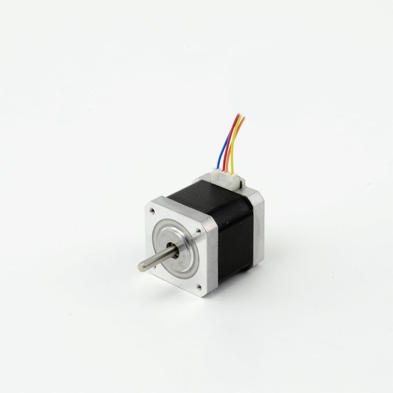 NEMA 17 stepper motor with 50.0 Ncm holding torque
