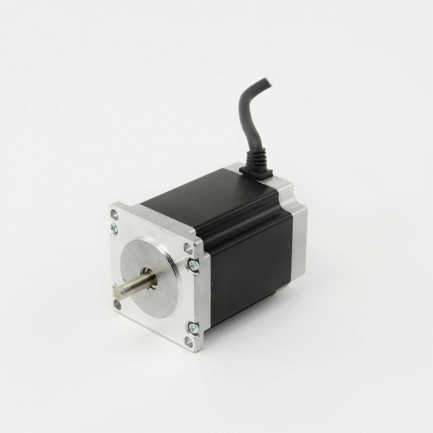 NEMA 23 stepper motor with 187.0 Ncm holding torque