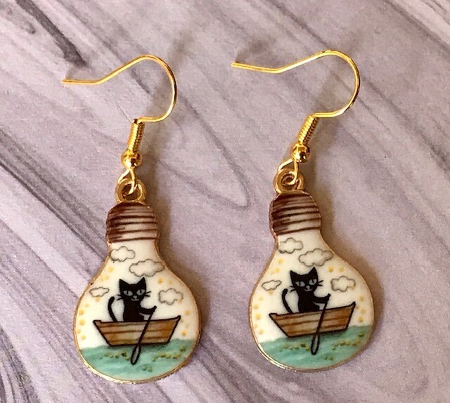Kitty Lightbulb Drop Earrings, Style: Row Boat