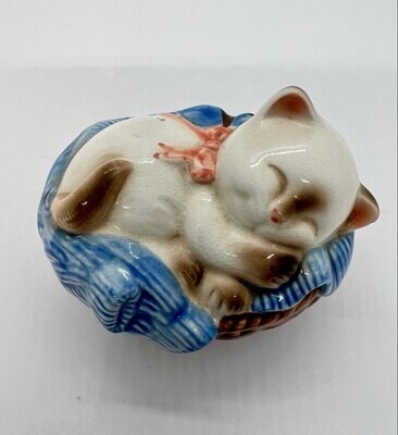 Avon Pomander Cat