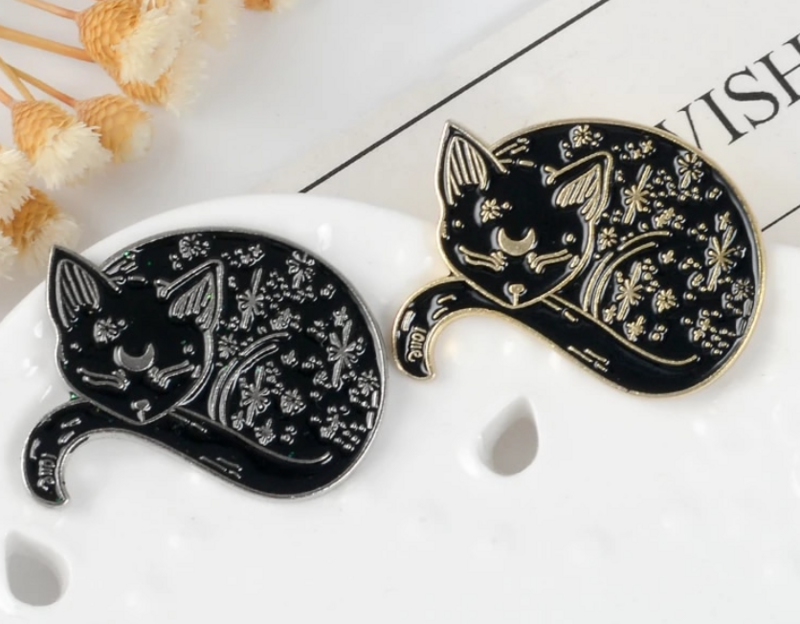 Constellation  Cat Badge Pin