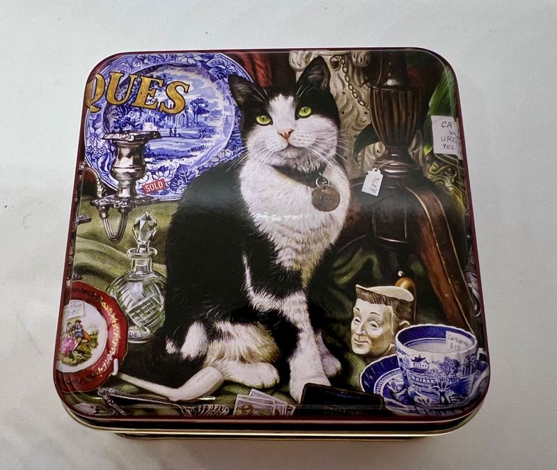 Geoff Tristram collectable tin
