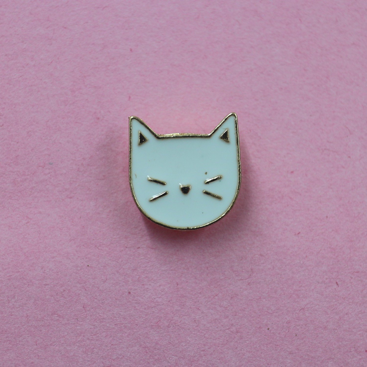 Kitty Face Enamel Pin