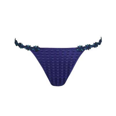 Avero String Thong