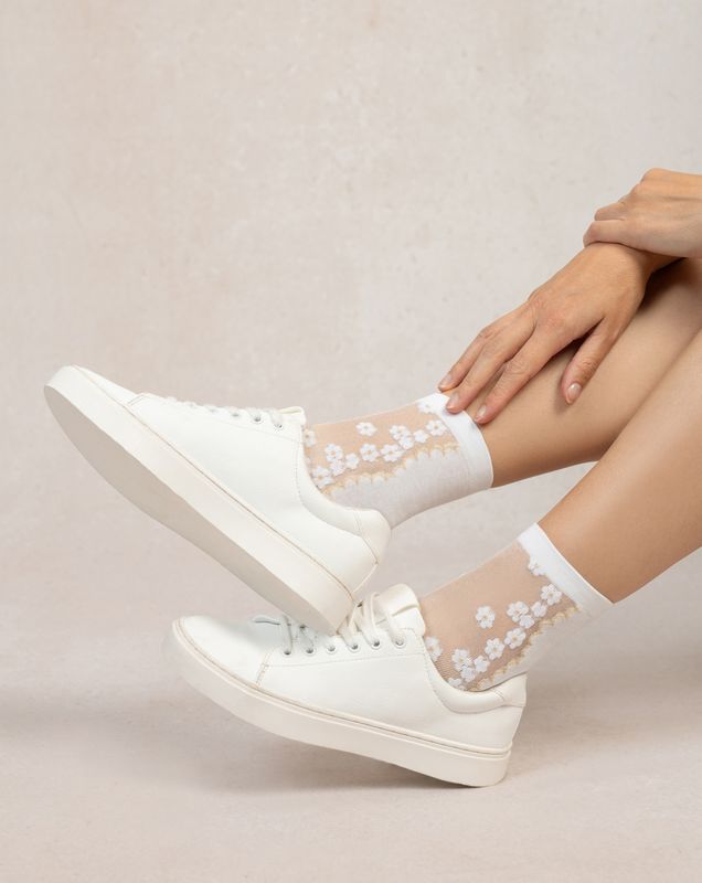 Daisy Cotton &amp; Sheer Ankle Socks
